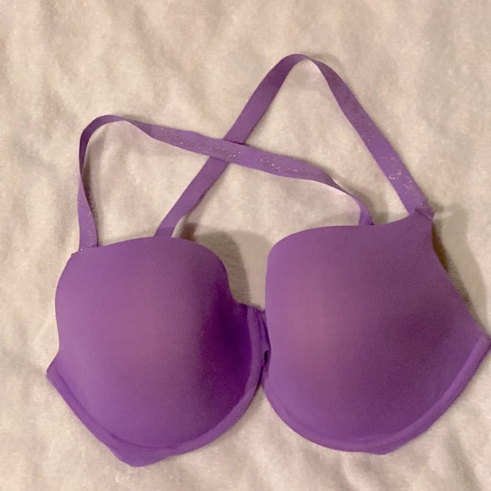 Victoria’s Secret T-shirt bra 34 triple D lilac